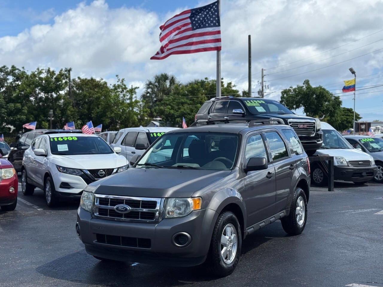 Used 2012 Ford Escape XLS image 2