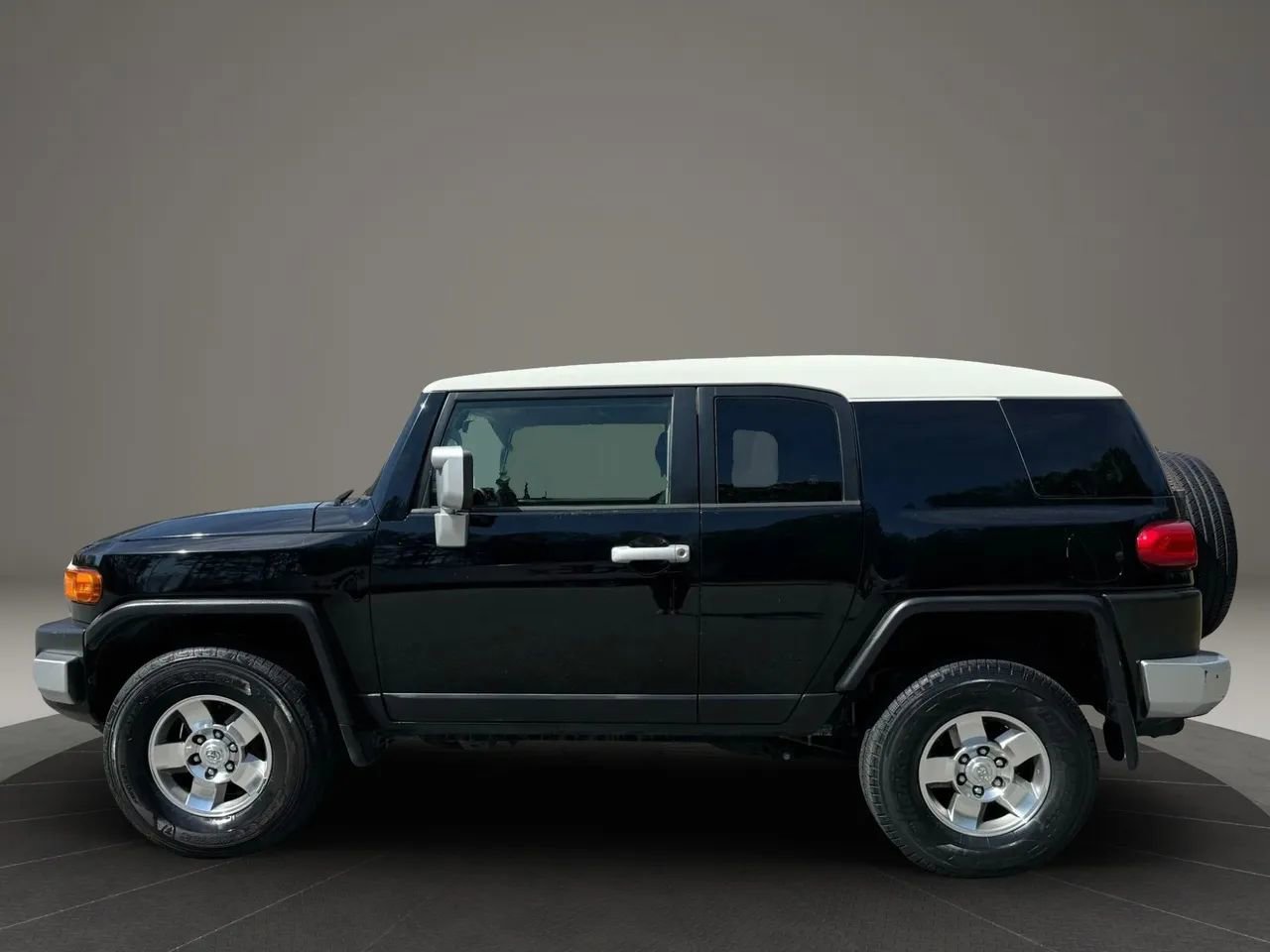 Used 2010 Toyota FJ Cruiser 4WD image 4