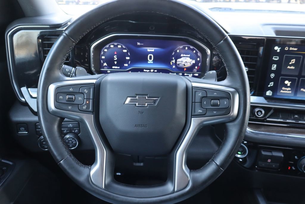 Used 2023 Chevrolet Silverado 1500 RST w/ Z71 Off-Road Package AWD/4WD image 6