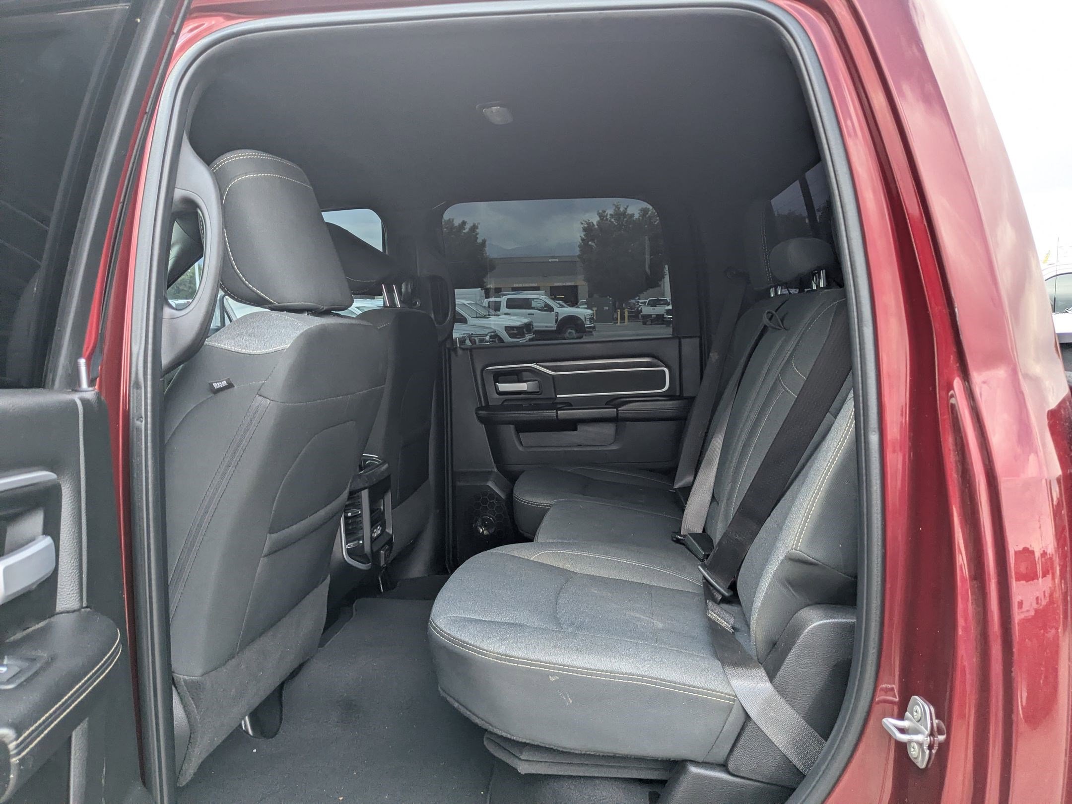 Used 2022 RAM 2500 Big Horn w/ Level C Equiment Group image 29
