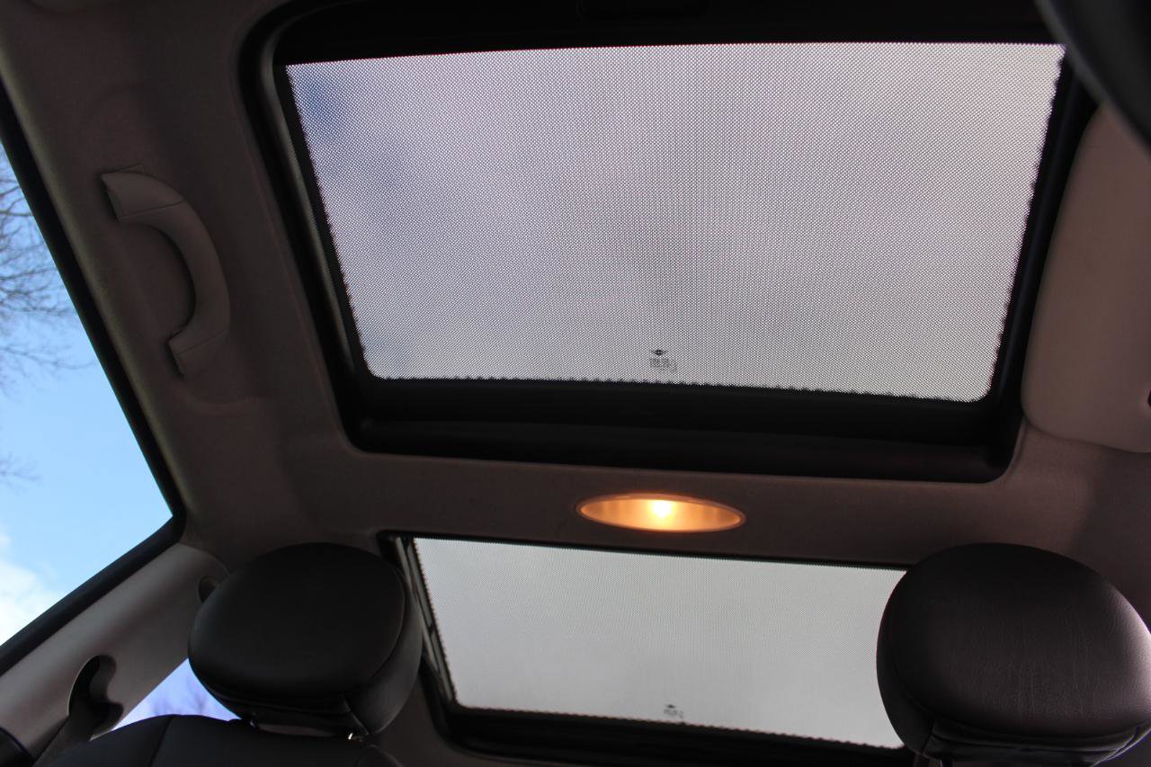 Used 2010 MINI Cooper Hardtop image 15