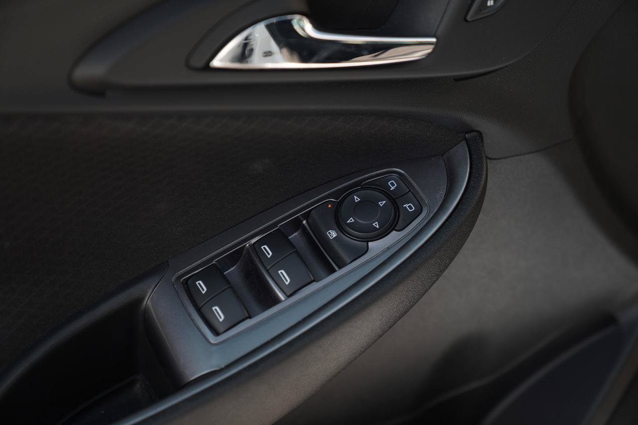 Used 2022 Chevrolet Malibu RS FWD image 20