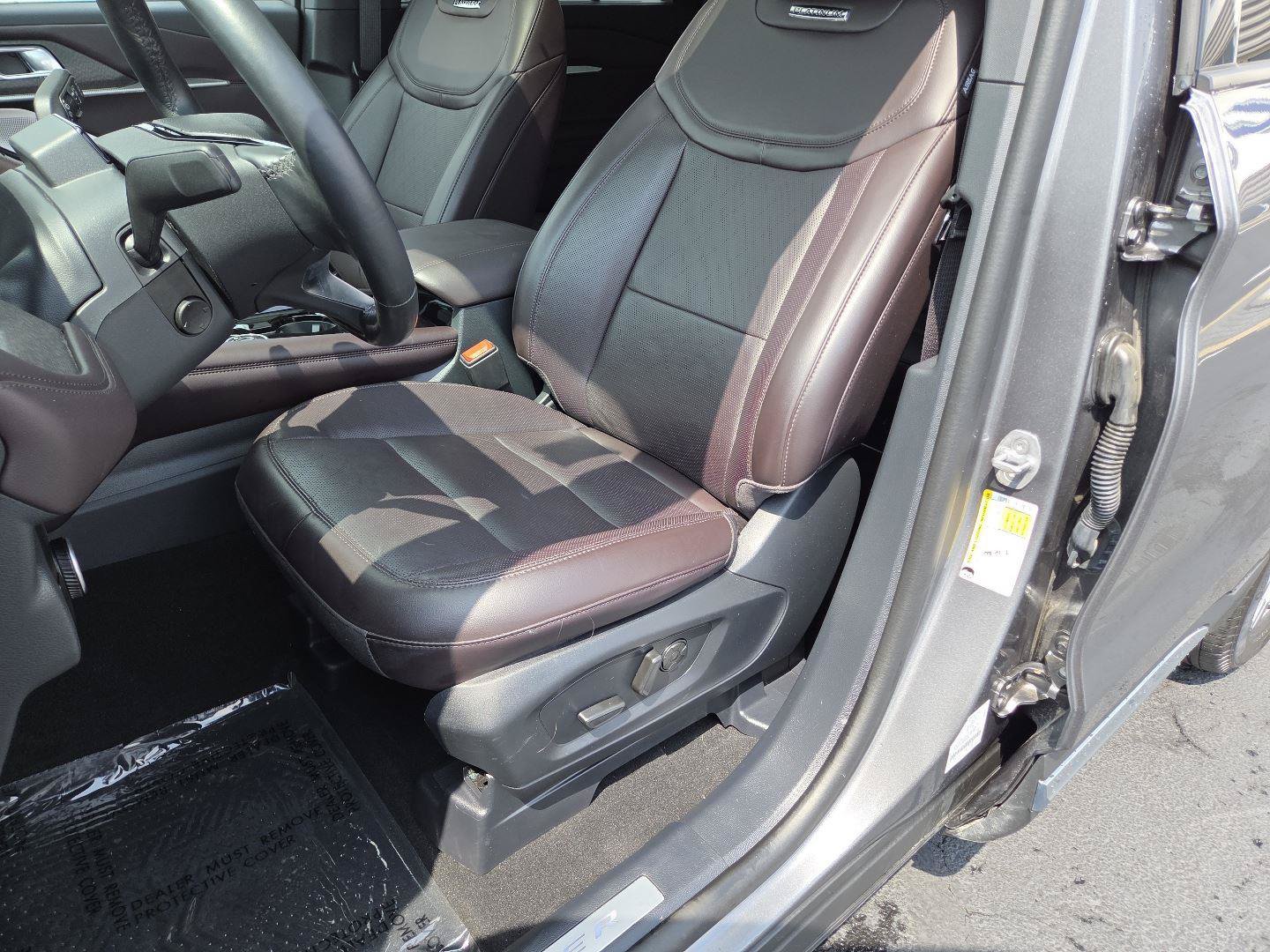 Used 2025 Ford Explorer Platinum AWD/4WD image 25
