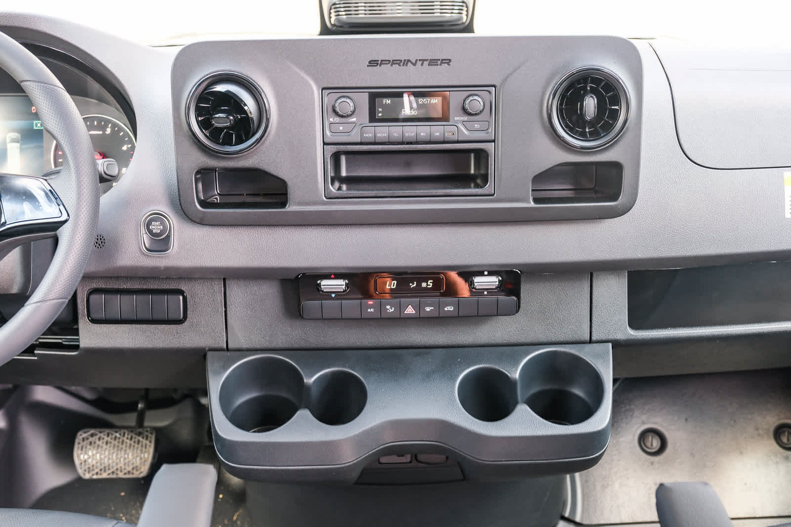 New 2025 Mercedes-Benz Sprinter 2500 image 32