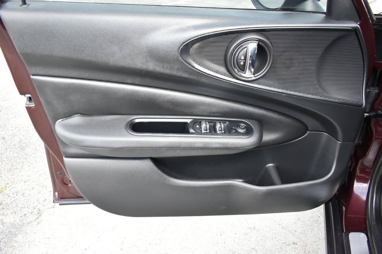 Used 2017 MINI Cooper Clubman FWD image 36