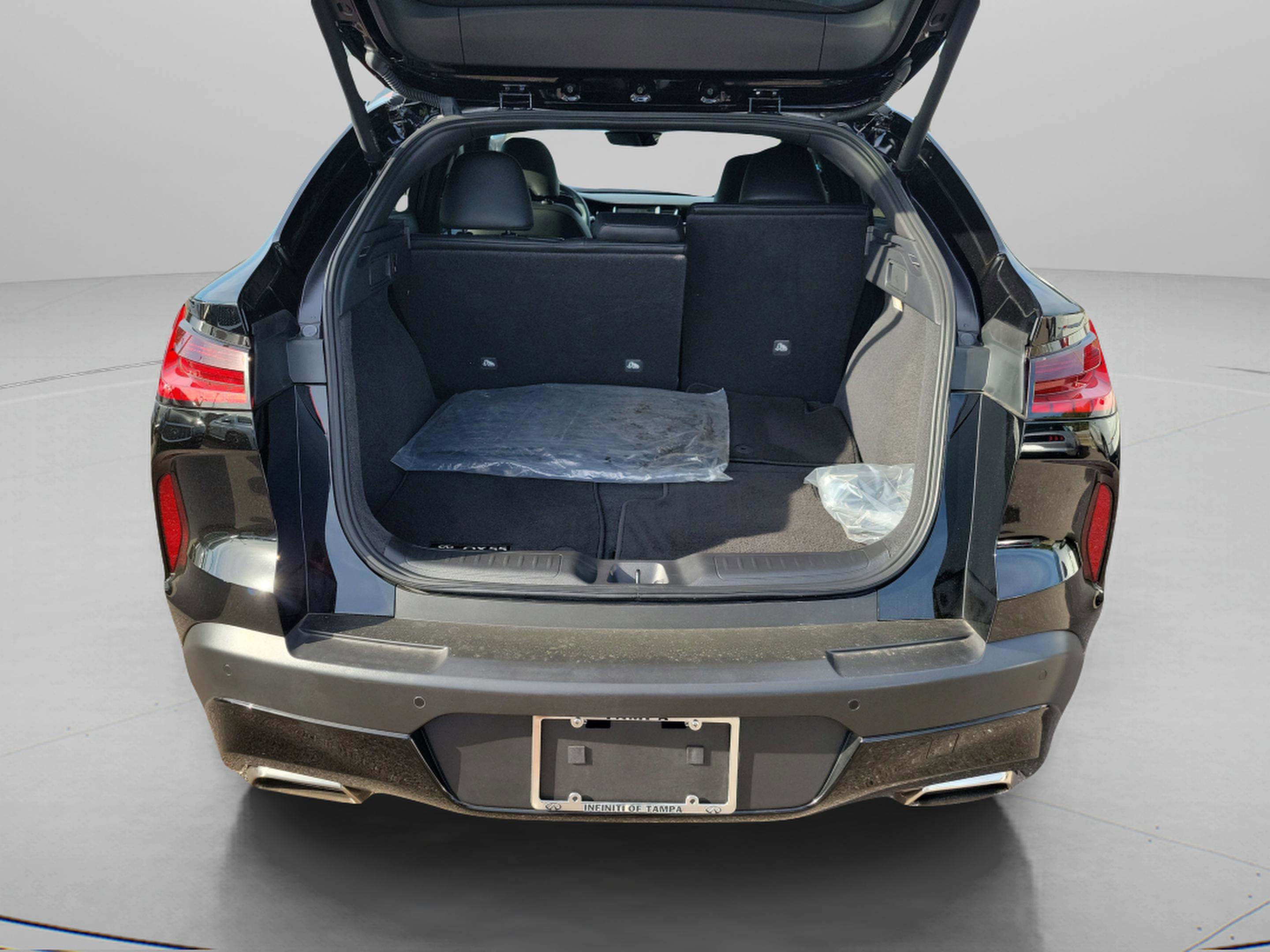 Certified 2025 INFINITI QX55 Essential w/ Accent Package image 27