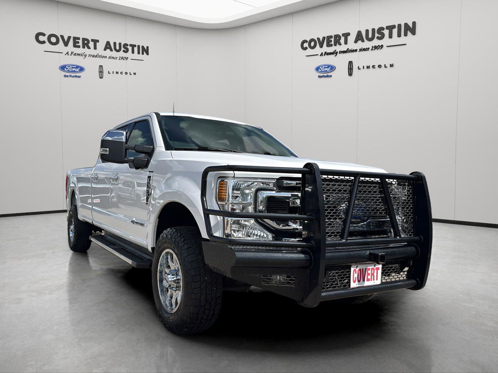 Used 2020 Ford F350 XLT w/ XLT Premium Package image 3