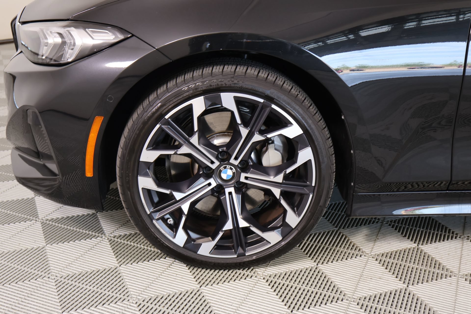 Used 2025 BMW 330i Sedan RWD image 19