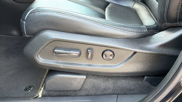 Used 2023 Honda Pilot EX-L image 11