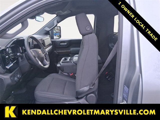 Used 2025 Chevrolet Silverado 3500 LT image 9