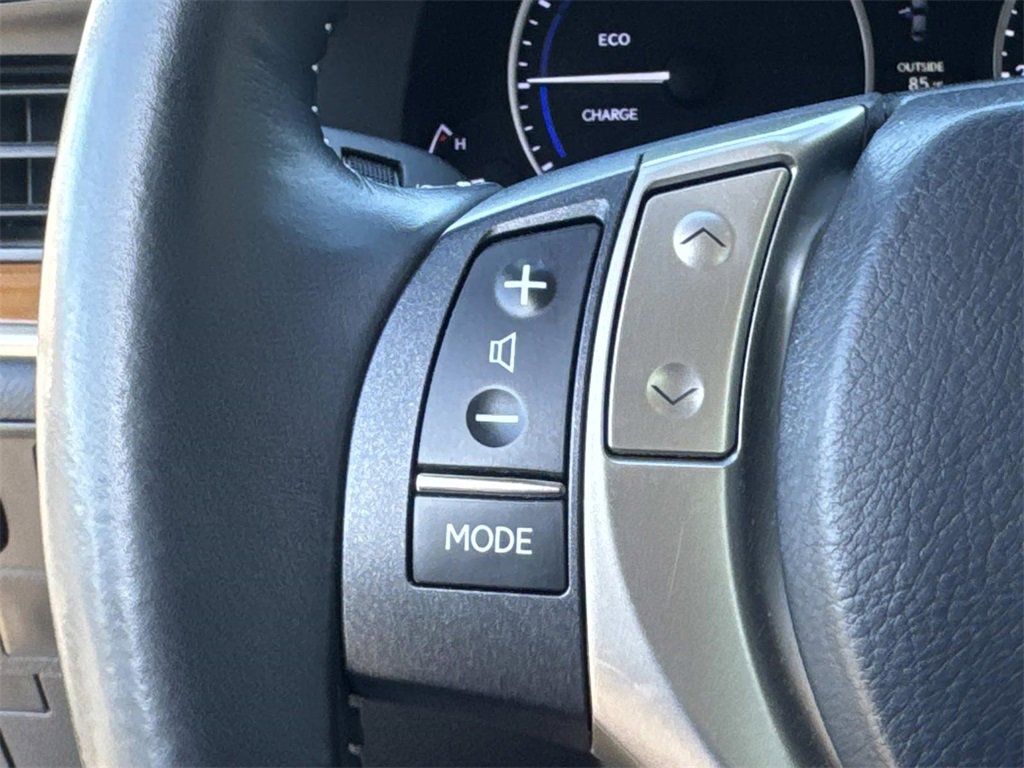 Used 2014 Lexus ES 300h image 8