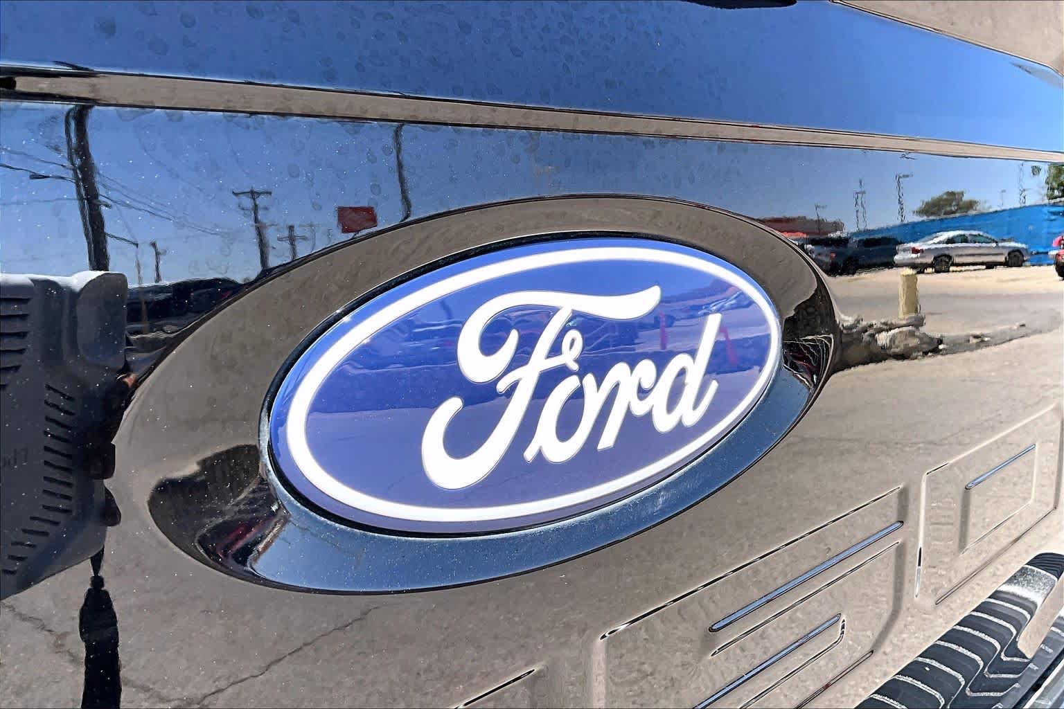 Used 2025 Ford F150 STX w/ Equipment Group 201A FX4 AWD/4WD image 29