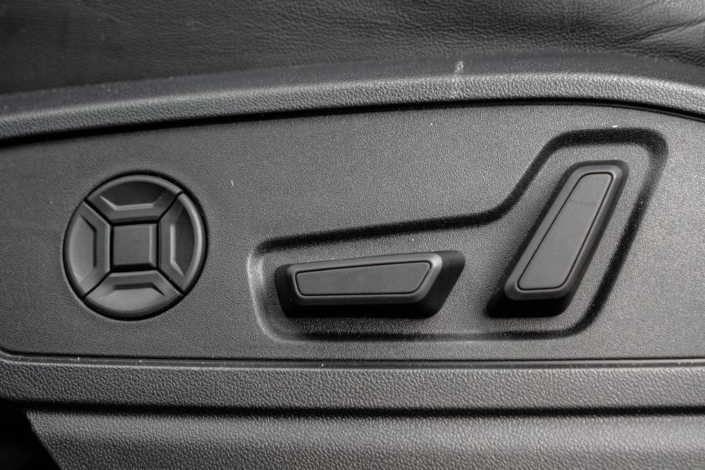 Used 2025 Audi Q5 Premium w/ Convenience Package AWD/4WD image 19