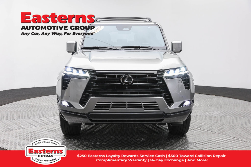 Used 2024 Lexus GX 550 w/ Cold Area Package AWD/4WD image 3