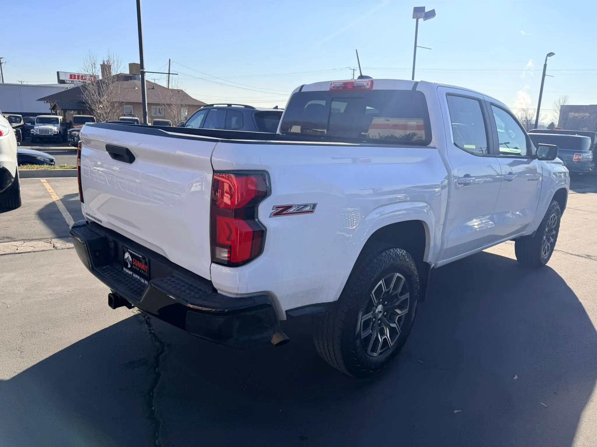 Used 2023 Chevrolet Colorado Z71 w/ Advanced Trailering Package image 4