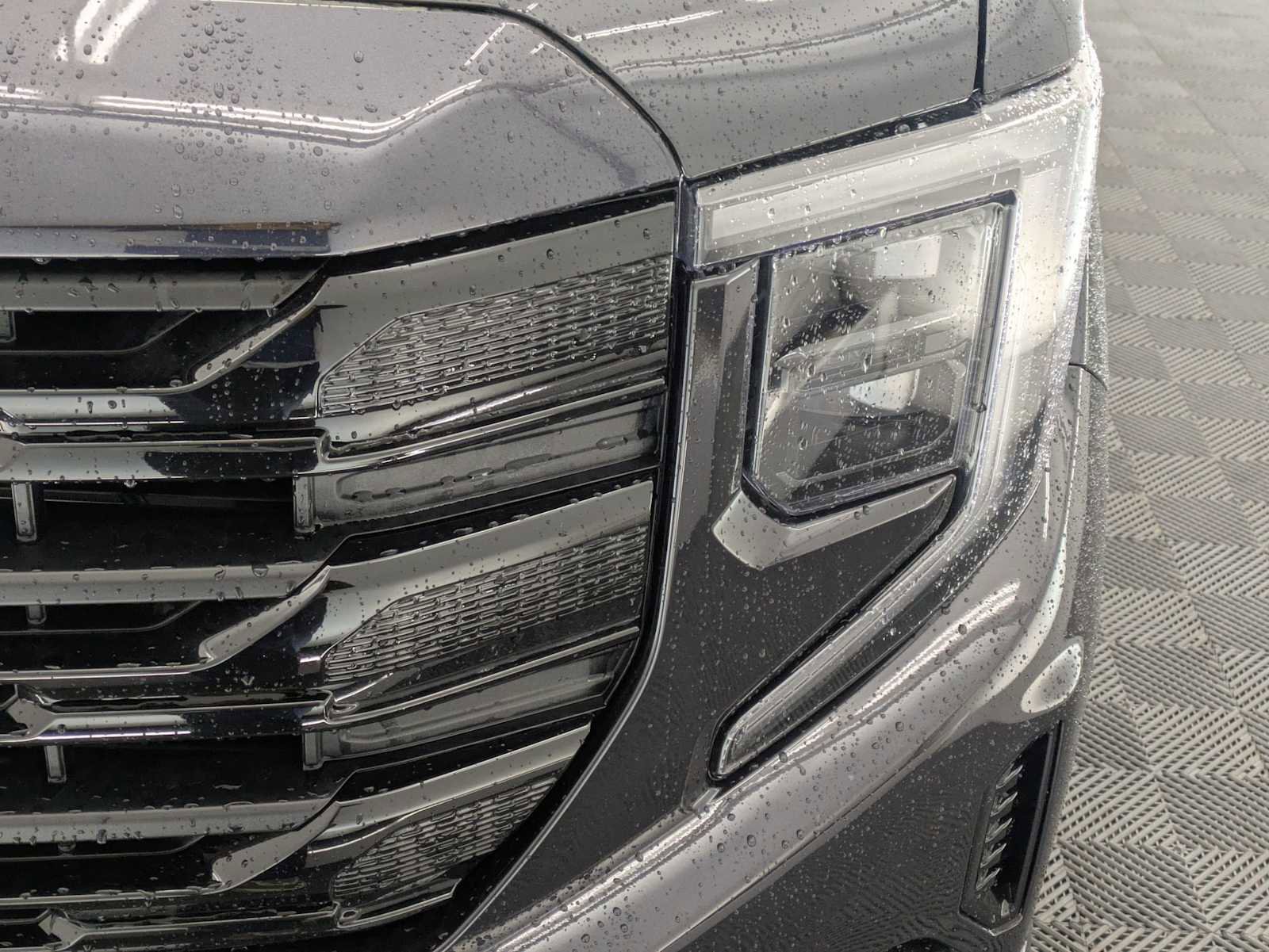 Used 2024 GMC Sierra 1500 Elevation image 10