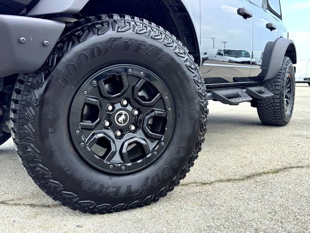 Used 2024 Ford Bronco Wildtrak AWD/4WD image 11