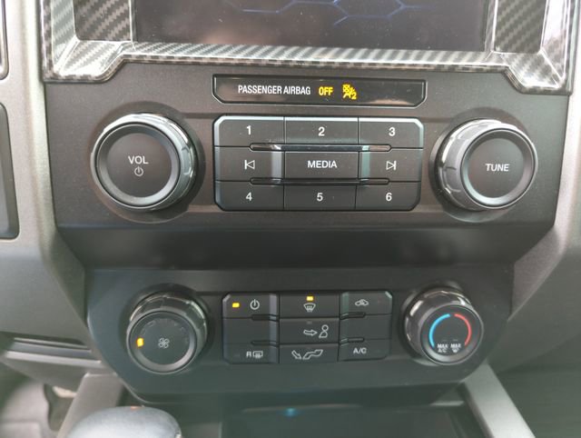 Used 2019 Ford F150 Raptor AWD/4WD image 27