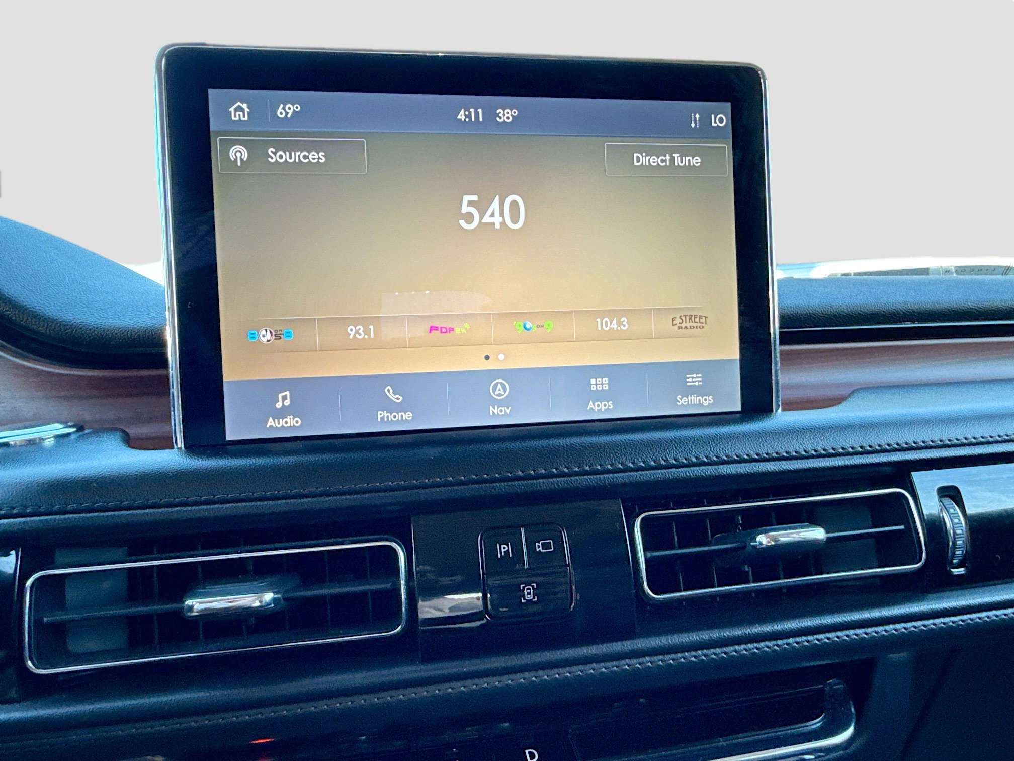 Used 2023 Lincoln Aviator Reserve image 30