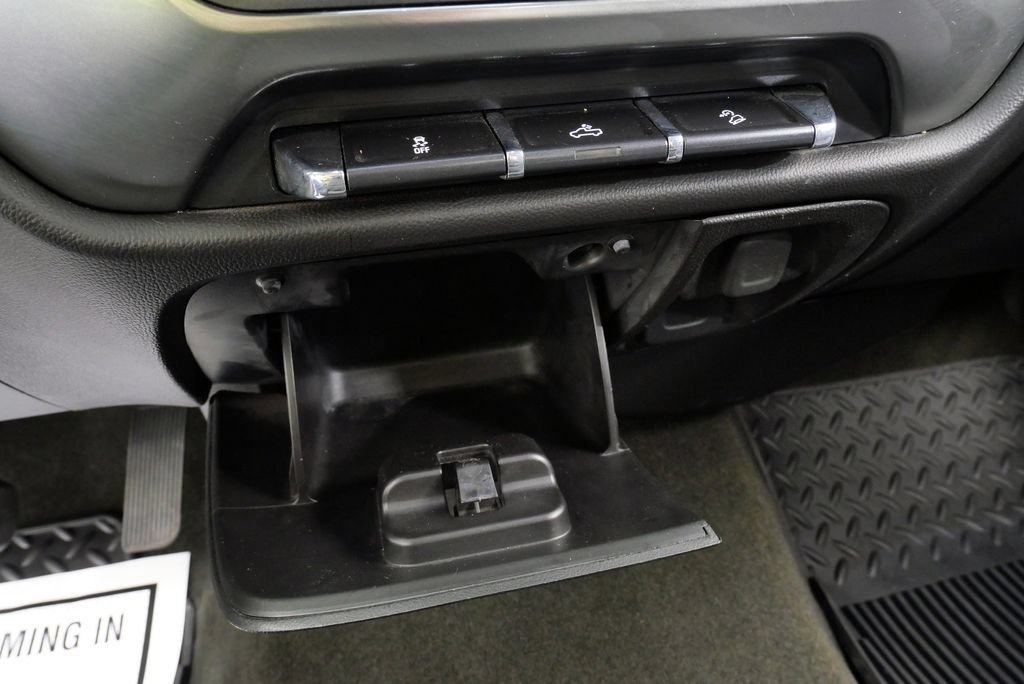 Used 2018 Chevrolet Silverado 2500 LT w/ All Star Edition AWD/4WD image 27
