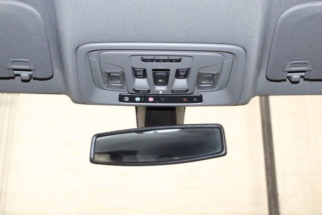 Used 2019 Chevrolet Silverado 1500 LTZ w/ LTZ Convenience Package AWD/4WD image 31