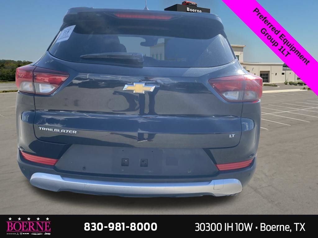 Used 2023 Chevrolet TrailBlazer LT w/ Convenience Package FWD image 8