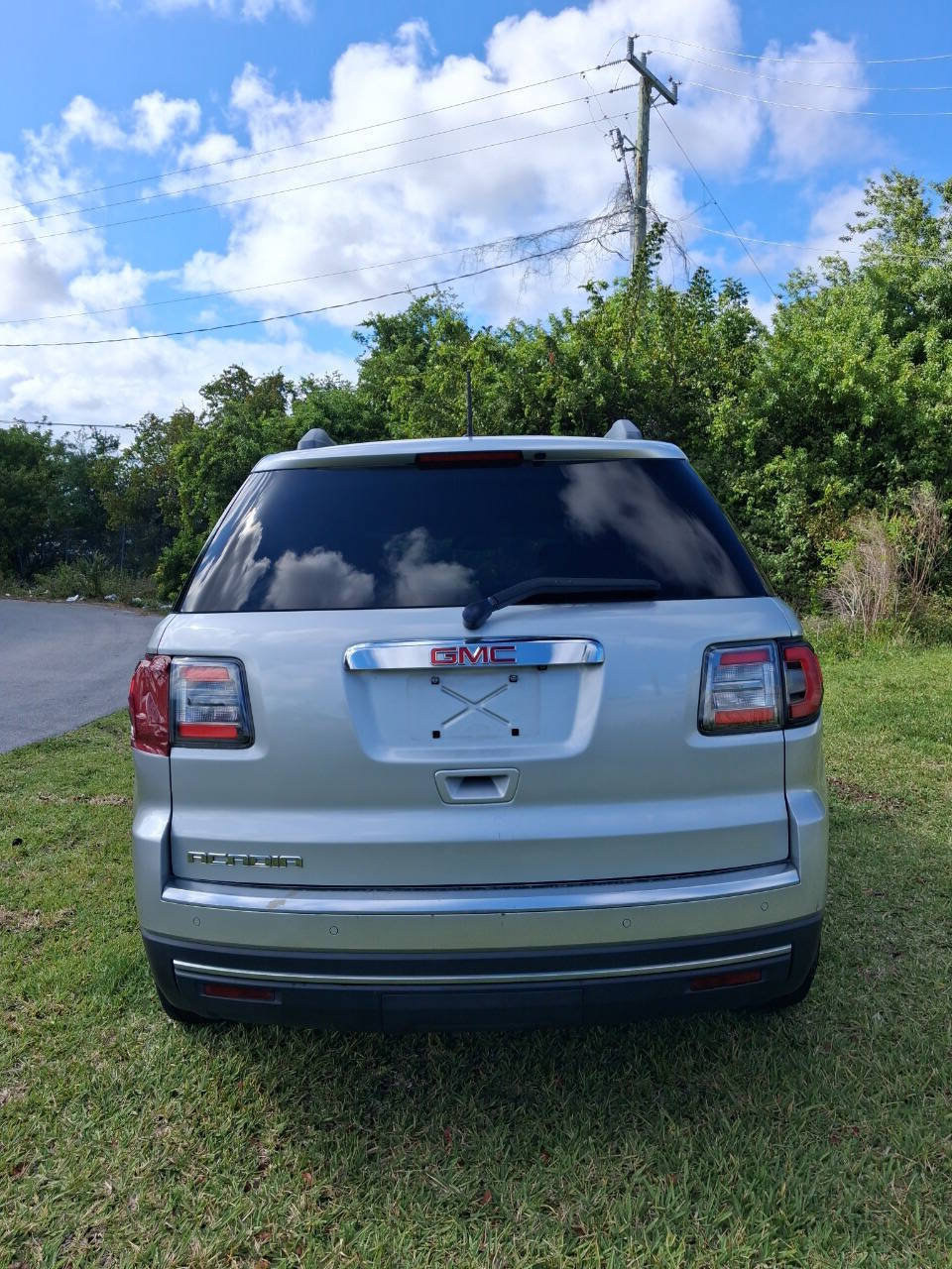 Used 2013 GMC Acadia SLE FWD image 7