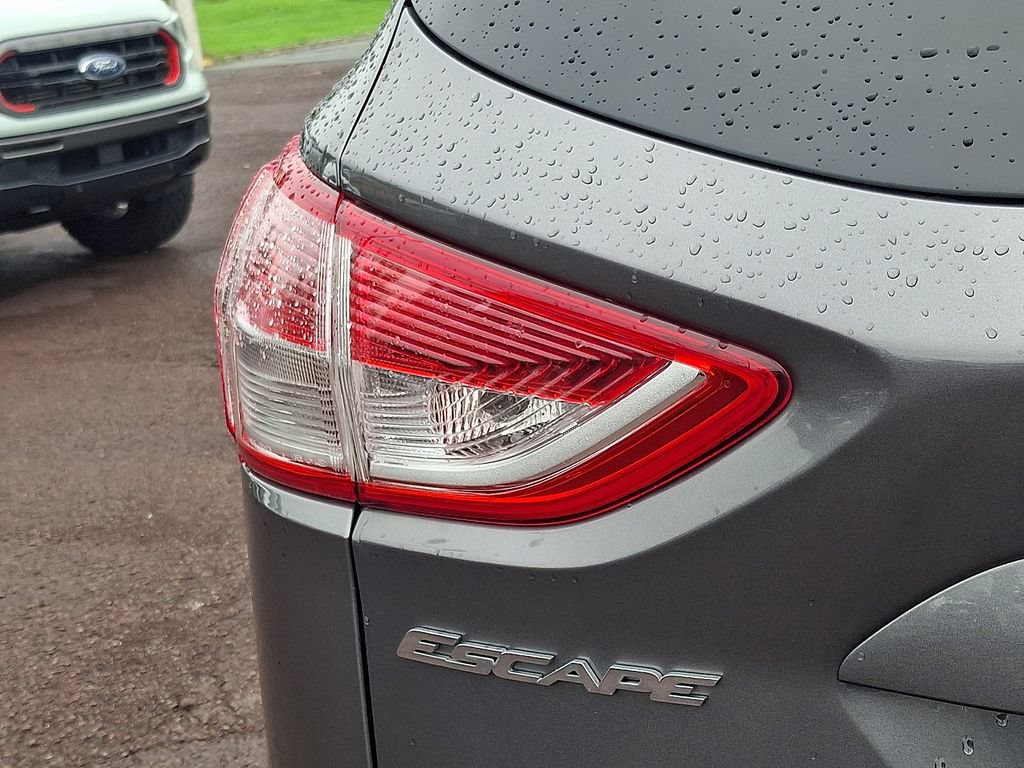 Used 2013 Ford Escape SE AWD/4WD image 27