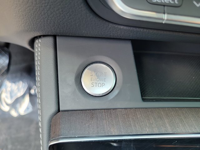 Used 2024 Audi Q5 e Premium Plus AWD/4WD image 35