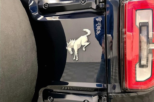 Used 2021 Ford Bronco Outer Banks image 8