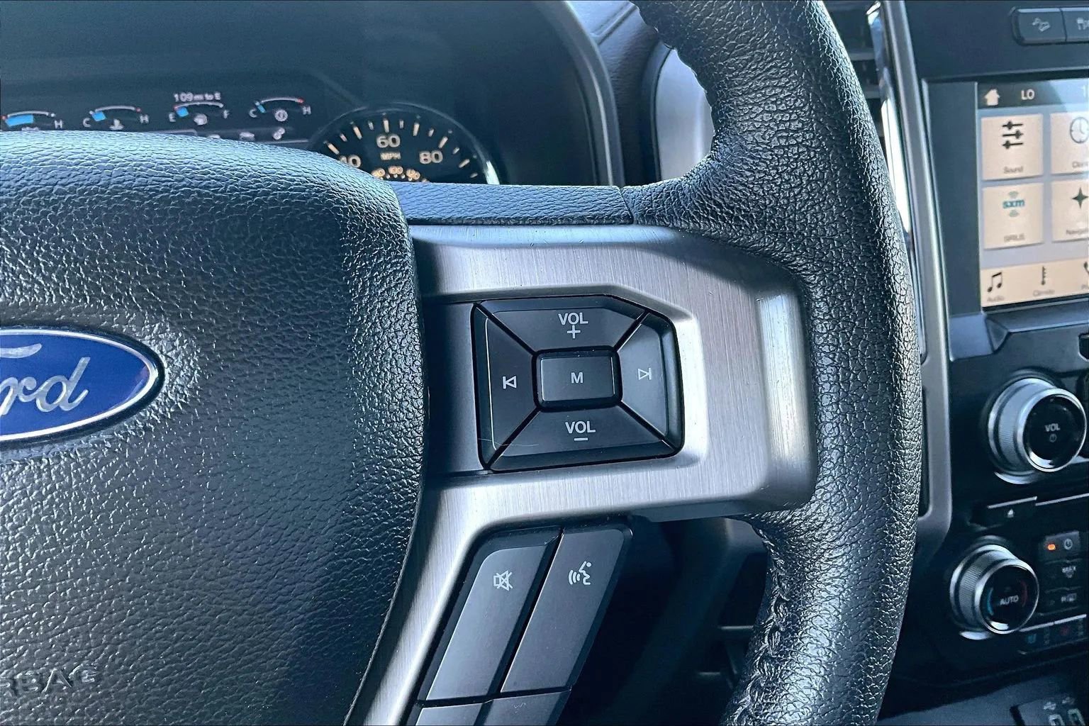 Used 2016 Ford F150 Platinum w/ Technology Package AWD/4WD image 19