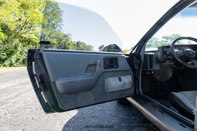 Used 1986 Pontiac Fiero GT image 36