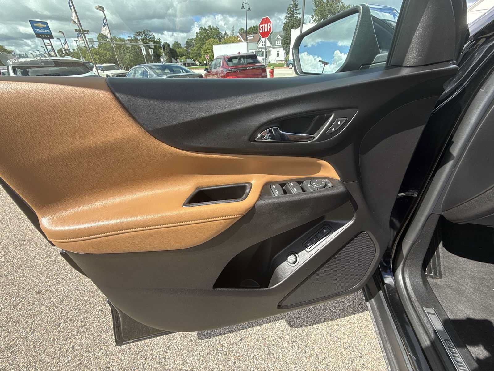 Certified 2019 Chevrolet Equinox Premier FWD image 21
