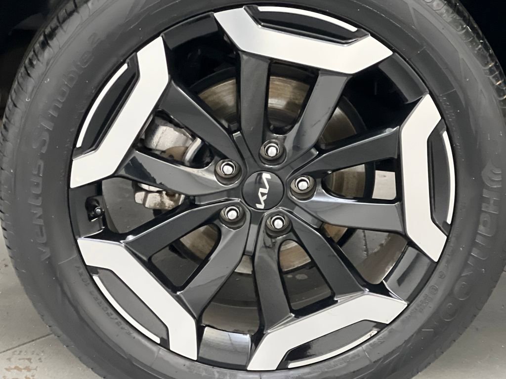 Used 2025 Kia Telluride S image 76