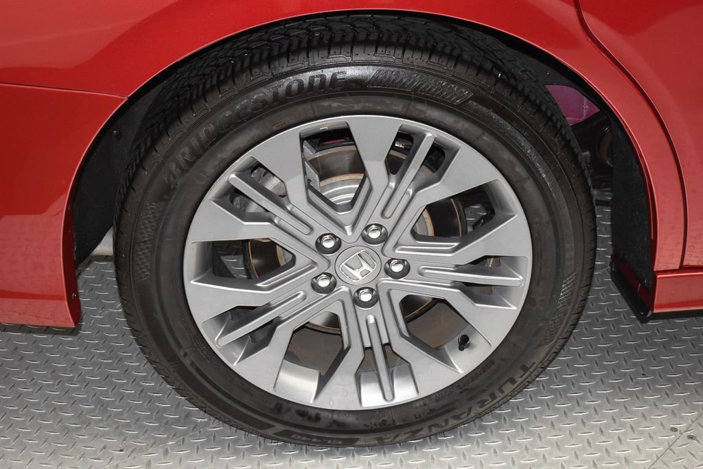 Used 2025 Honda Odyssey Touring image 39
