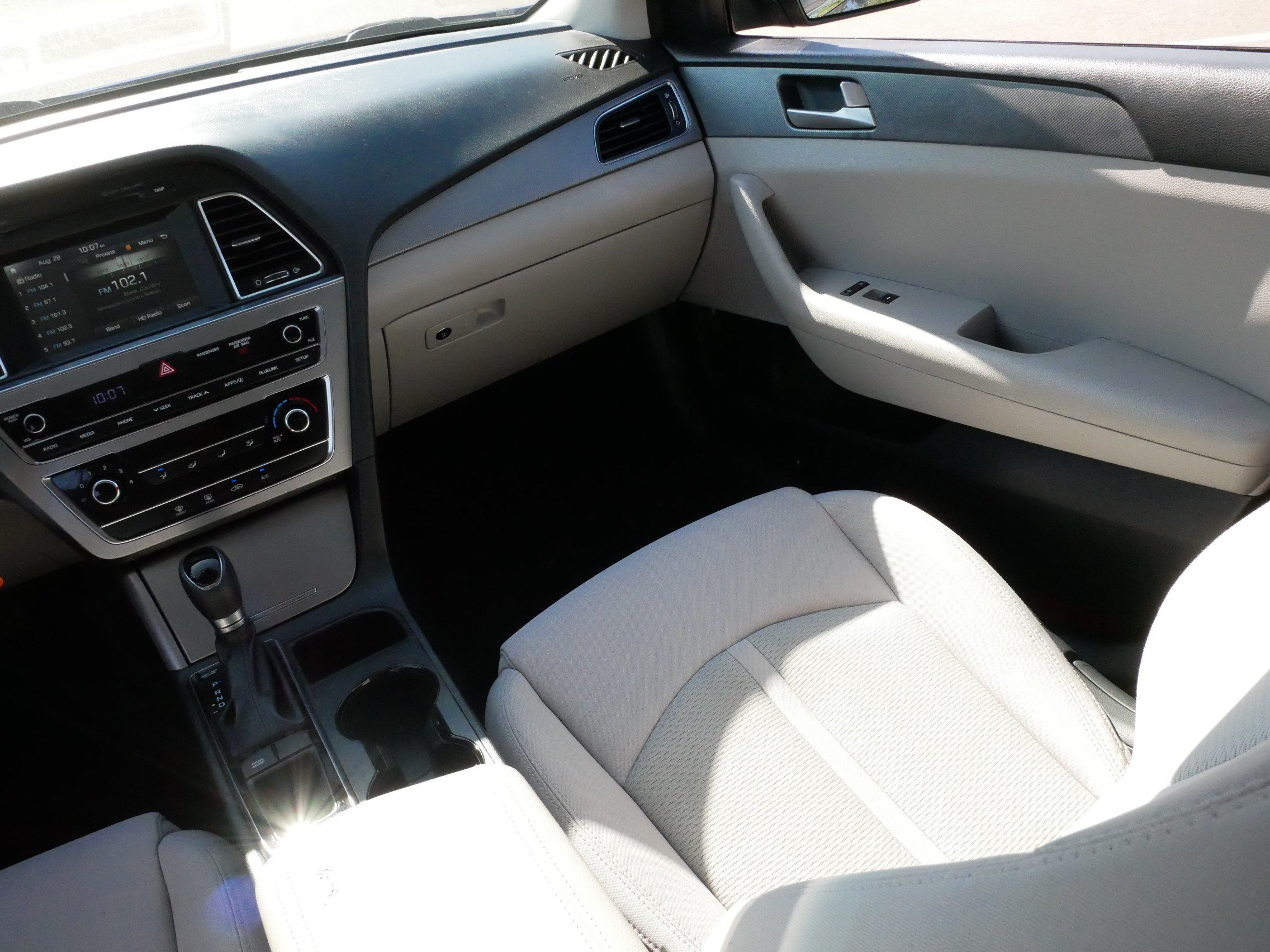 Used 2016 Hyundai Sonata SE FWD image 11