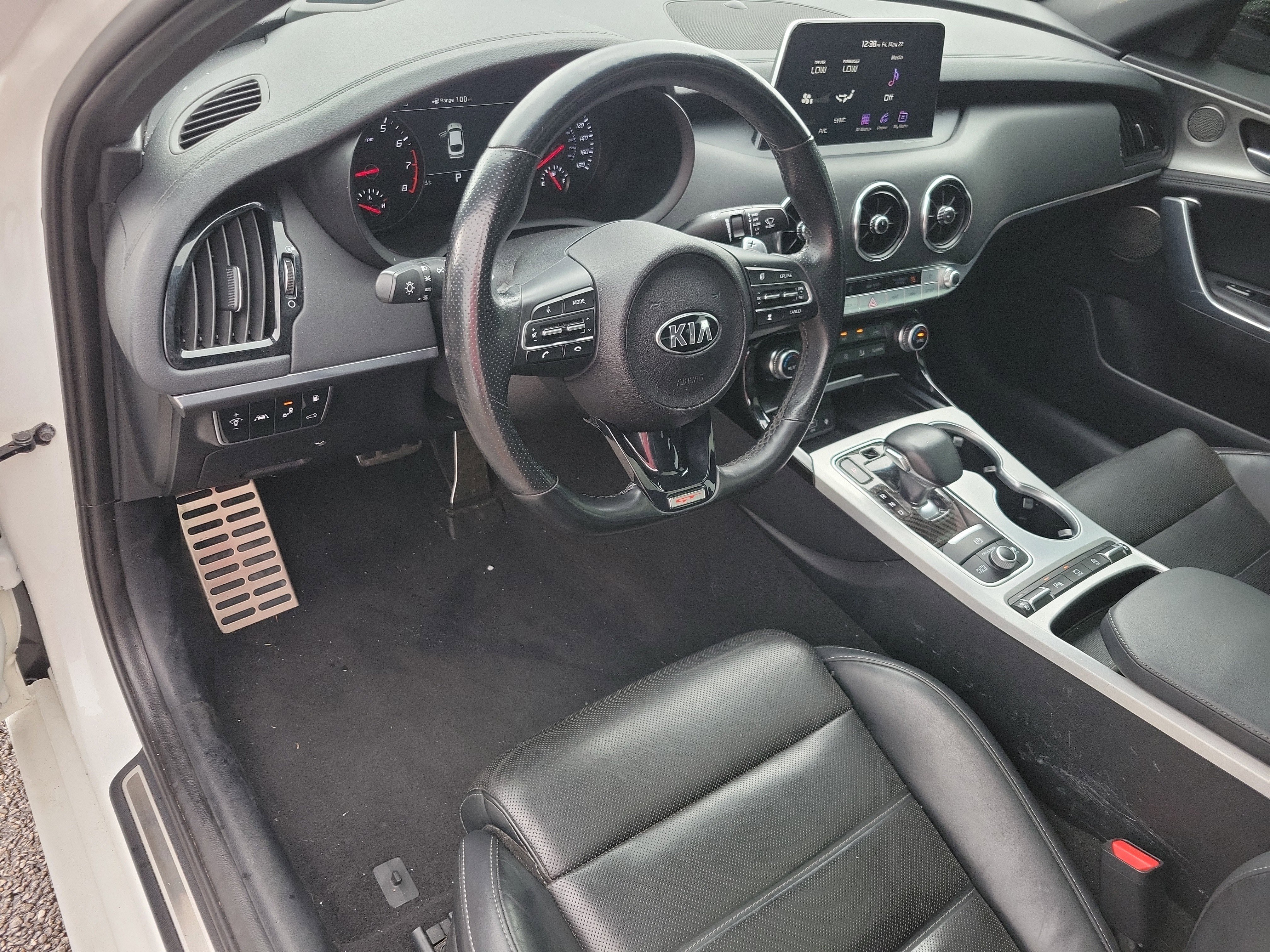 Used 2019 Kia Stinger GT2 RWD image 3