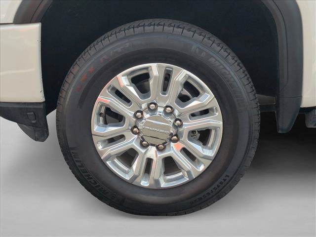 Used 2022 GMC Sierra 2500 Denali w/ Denali Ultimate Package AWD/4WD image 25