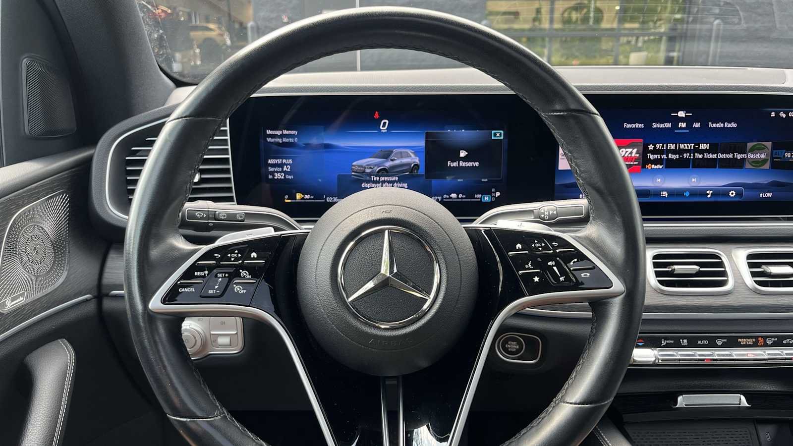 Certified 2025 Mercedes-Benz GLE 450e 4MATIC image 33
