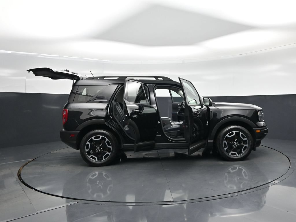 Used 2023 Ford Bronco Sport Outer Banks w/ Tech Package AWD/4WD image 5