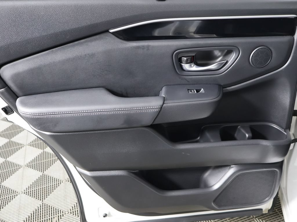 Used 2025 Honda Pilot EX-L image 26