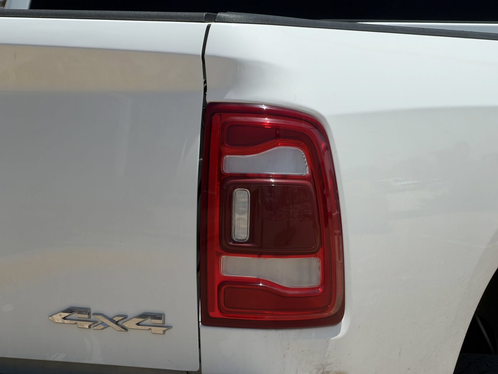 Used 2024 RAM 3500 Big Horn w/ Sport Appearance Package AWD/4WD image 14