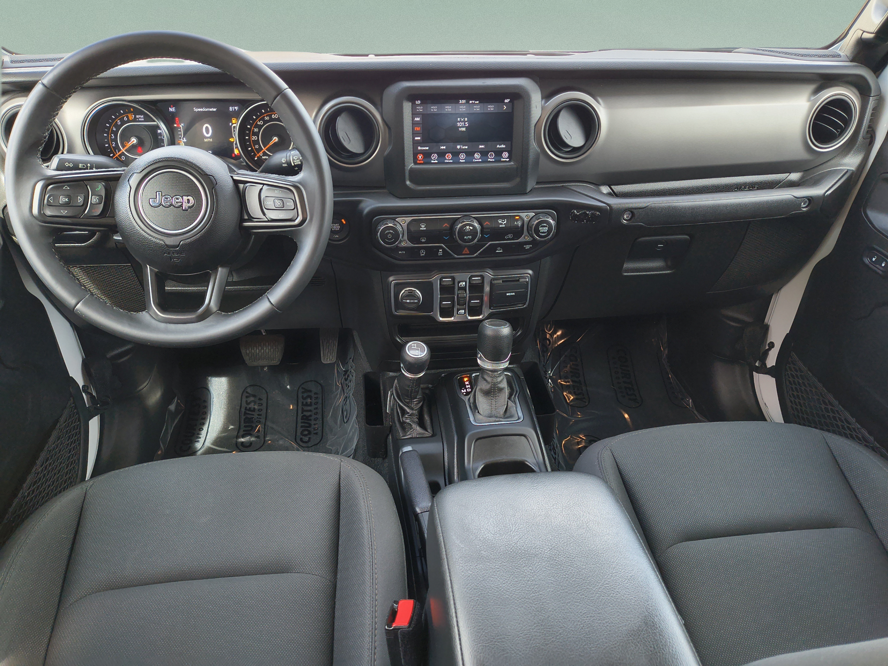 Used 2021 Jeep Gladiator Sport AWD/4WD image 11