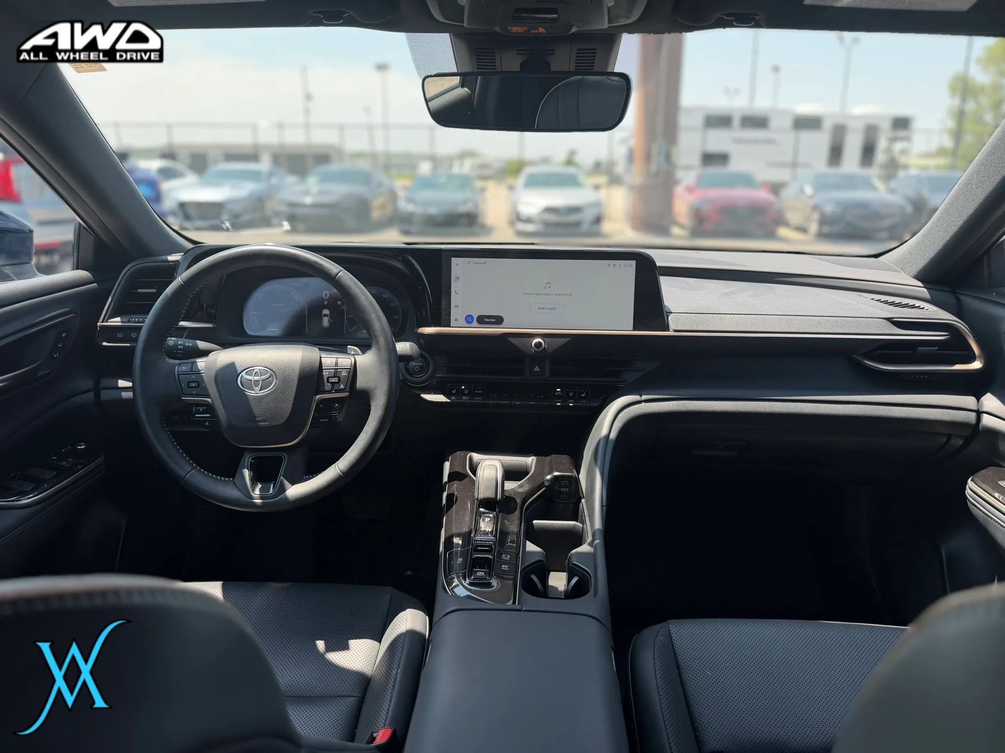 Used 2025 Toyota Crown Signia AWD/4WD image 26
