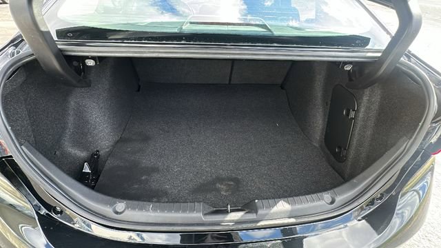 Used 2016 MAZDA MAZDA3 i Touring w/ Popular Equipment Package image 33