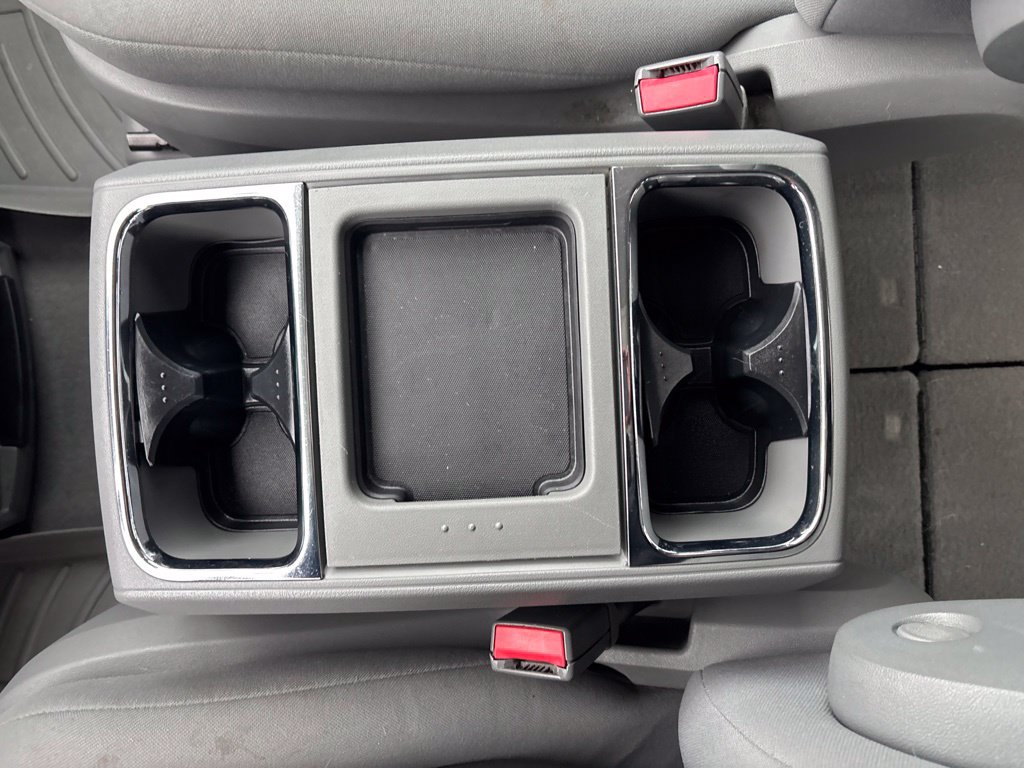 Used 2010 Dodge Grand Caravan Crew w/ Family Value Group FWD image 19
