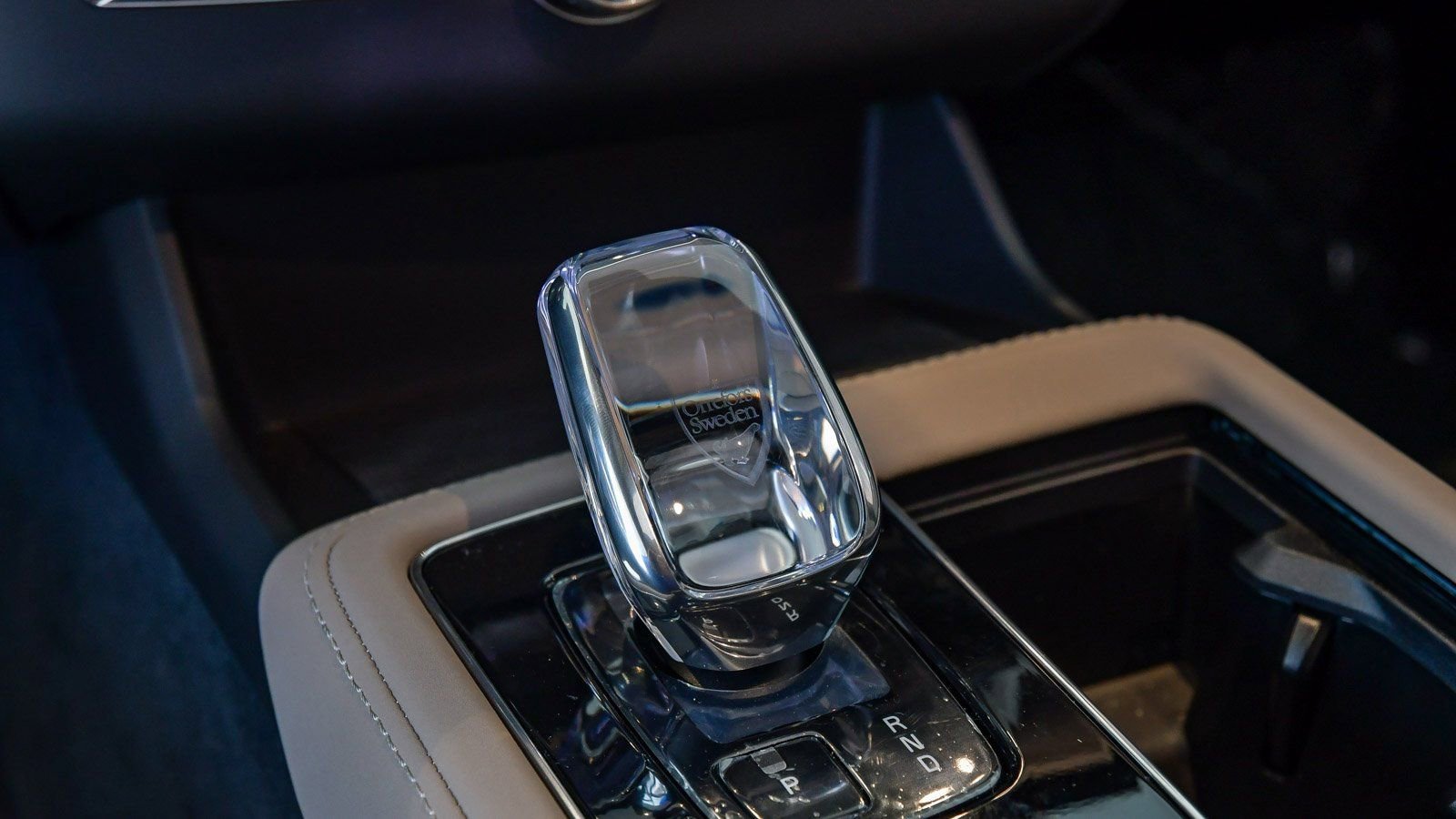 Used 2025 Volvo XC90 B5 Plus w/ Protection Package Premier image 27