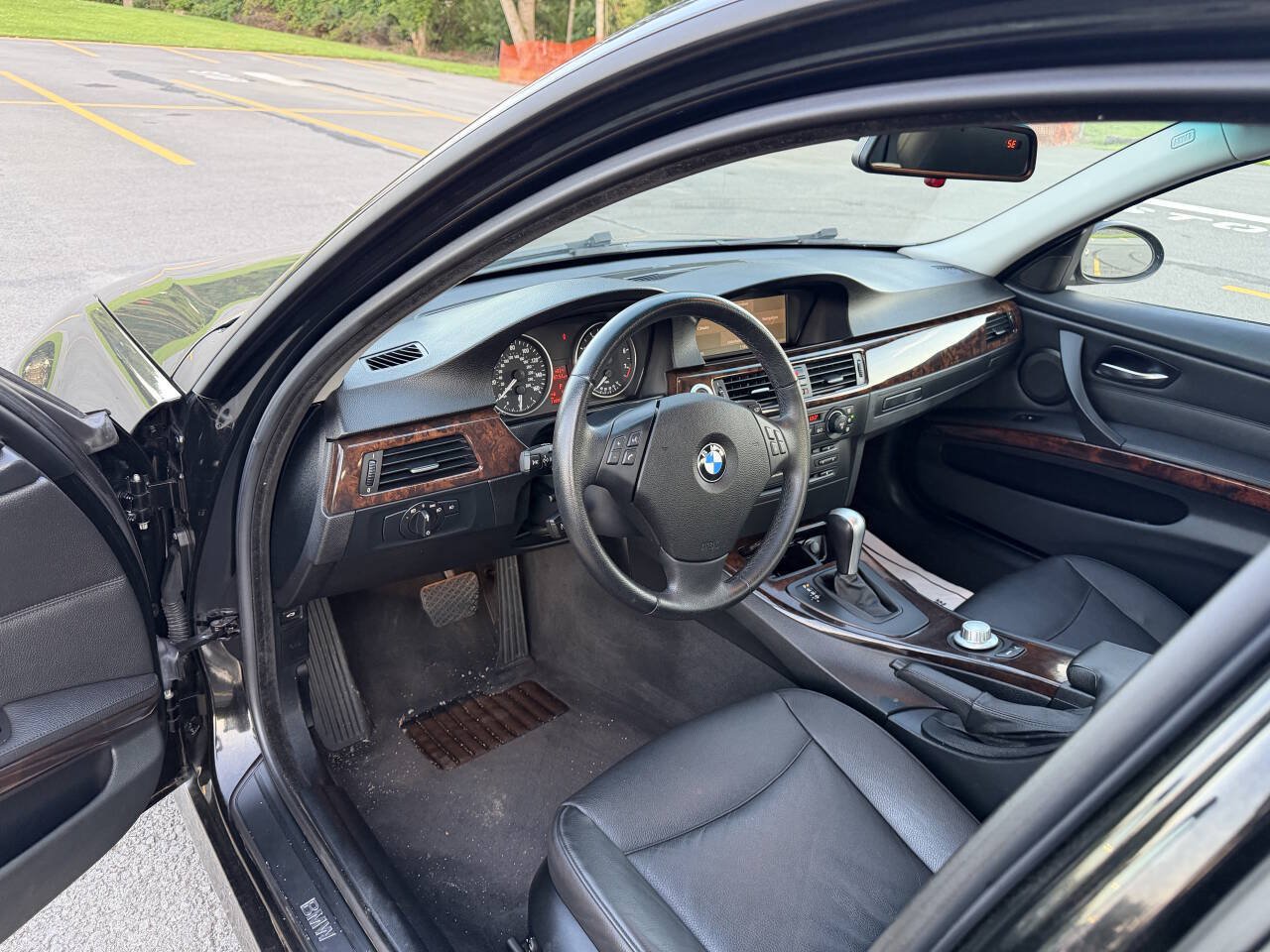 Used 2006 BMW 325i Sedan RWD image 9