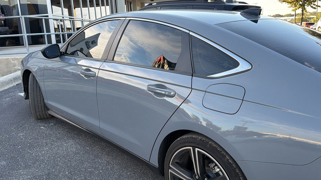 Used 2025 Honda Accord Sport image 9