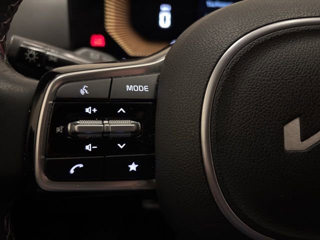 Certified 2025 Kia Sorento S image 14